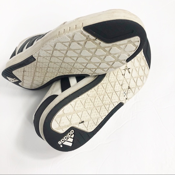 Boys Adidas Sneaker size 4 - Picture 6 of 8